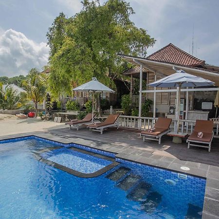 Wooden Beach Sunset Cottages นูซาเลมโบงัน ภายนอก รูปภาพ