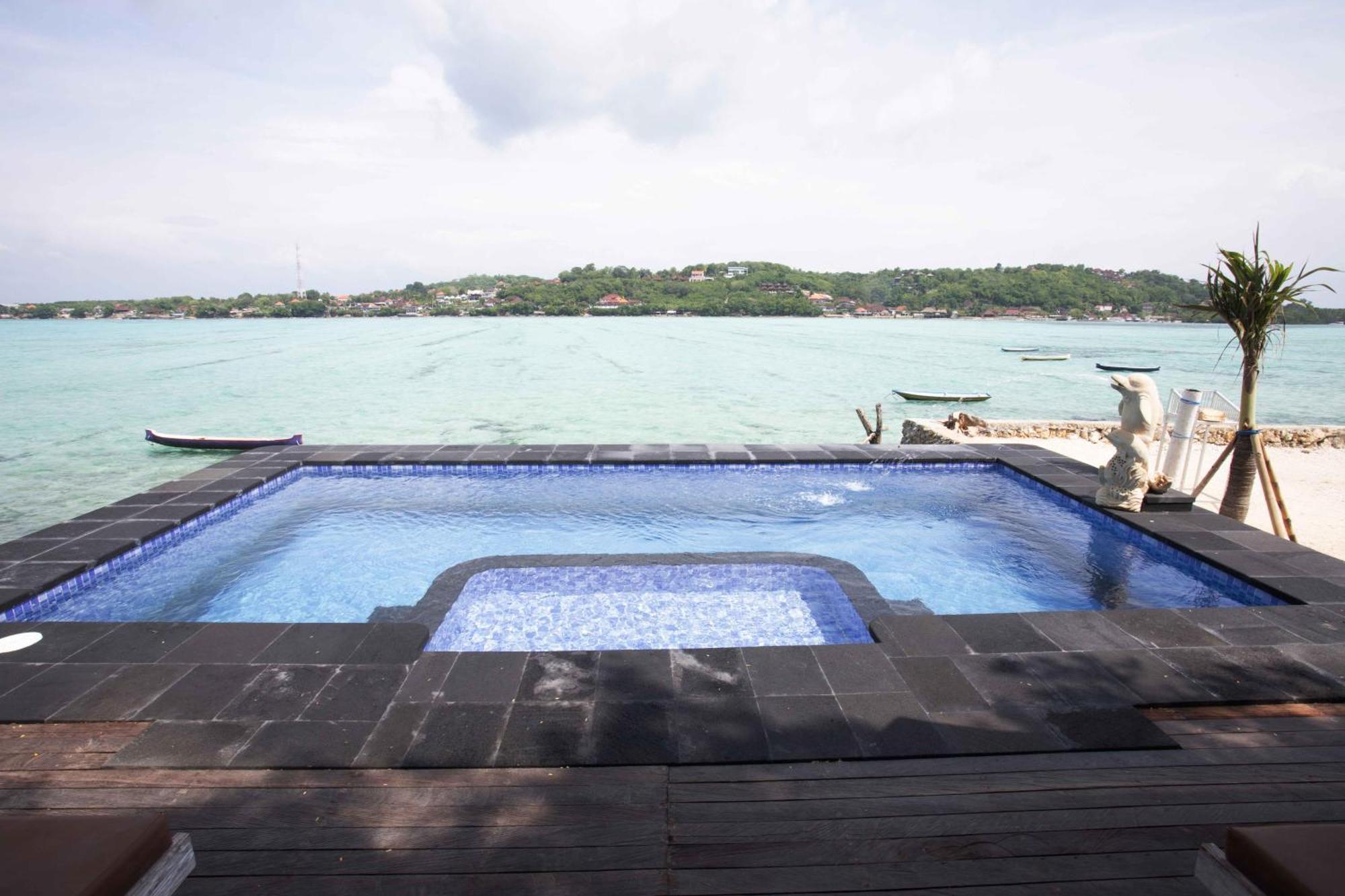 Wooden Beach Sunset Cottages นูซาเลมโบงัน ภายนอก รูปภาพ