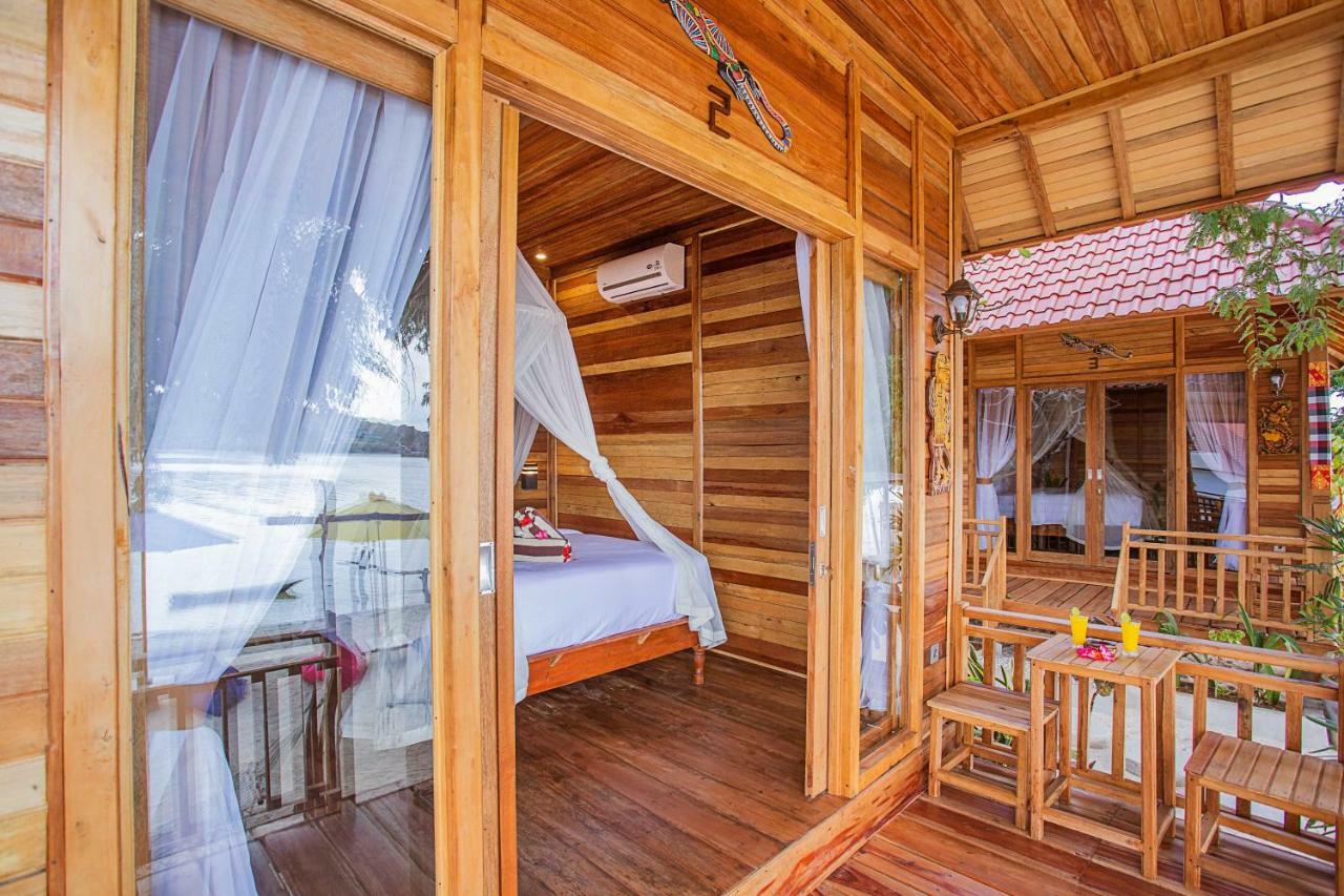 Wooden Beach Sunset Cottages นูซาเลมโบงัน ภายนอก รูปภาพ